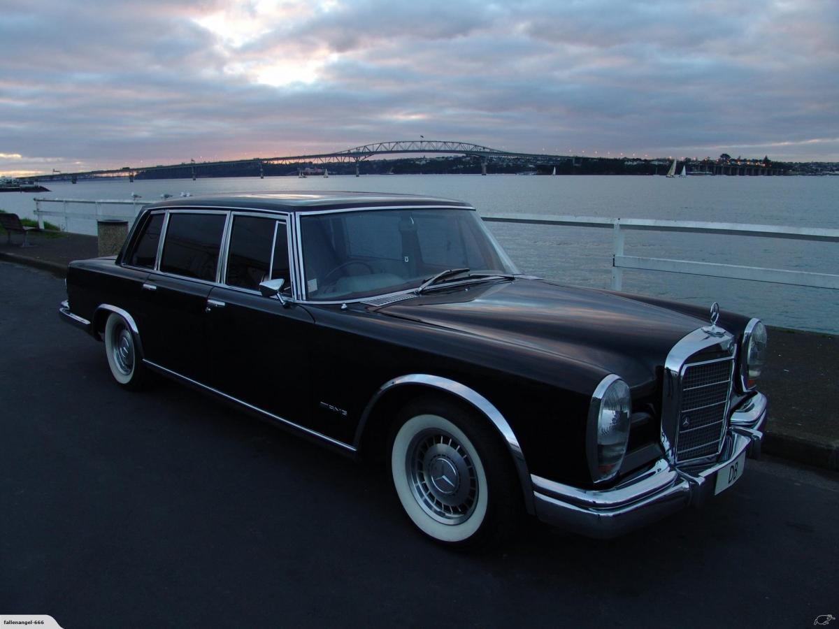 Mercedes-Benz 600 w100